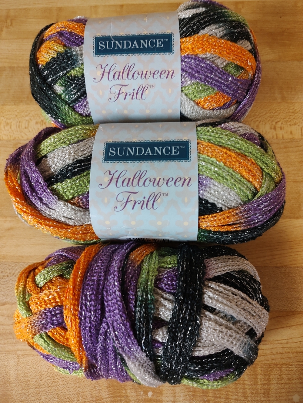 Sundance Halloween Frill Yarn